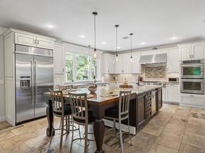 9 Washington Ave, Woburn MA 01801