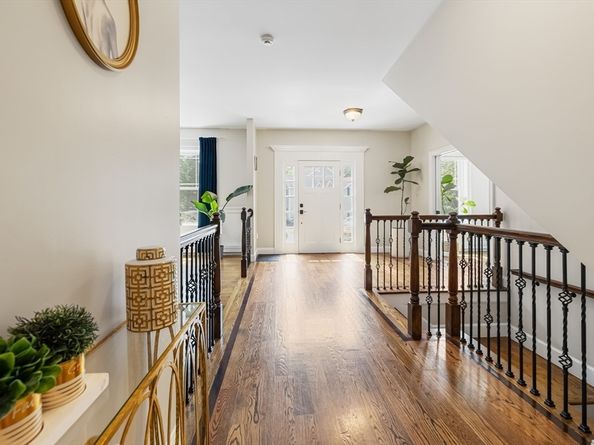 9 Washington Ave, Woburn MA 01801