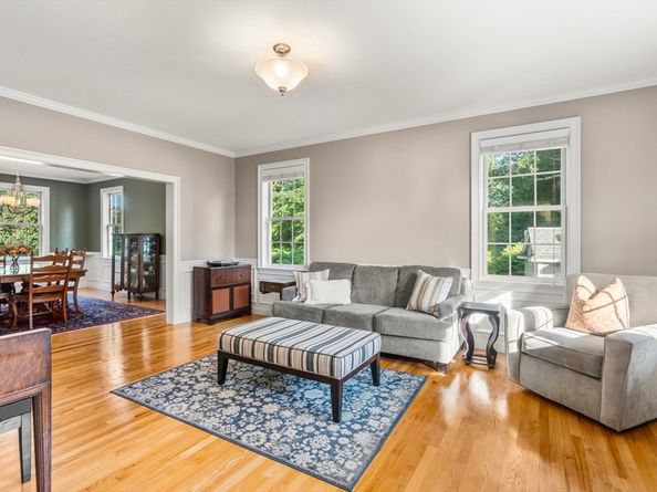 97 Great Plain Ave, Needham MA 02492
