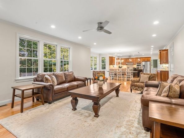 97 Great Plain Ave, Needham MA 02492