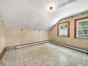 14-14R Kennebec St, Boston MA 02126