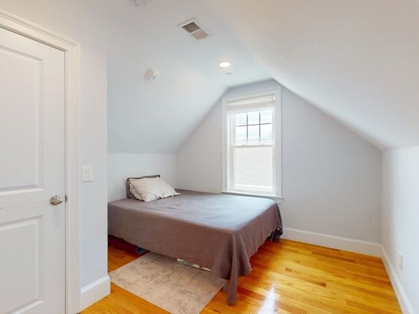 154 Cypress St 154, Watertown MA 02472