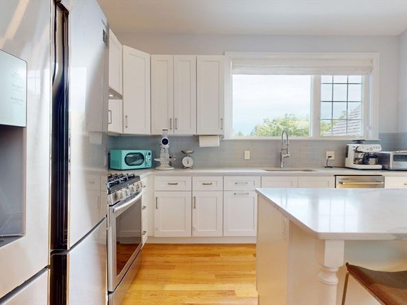 154 Cypress St 154, Watertown MA 02472