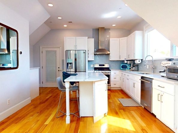 154 Cypress St 154, Watertown MA 02472