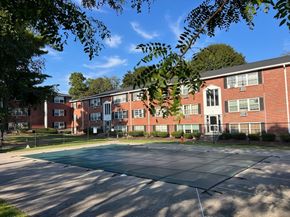 4 Tara Dr 9, Weymouth MA 02188