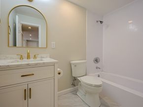 4 Tara Dr 9, Weymouth MA 02188