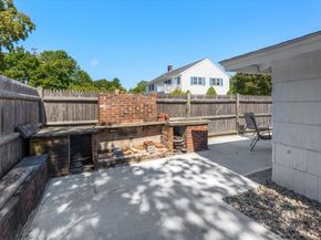 4 Richard Rd, Hingham MA 02043