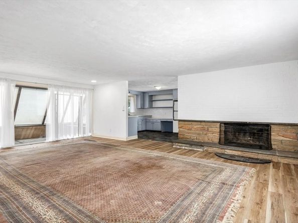 4 Richard Rd, Hingham MA 02043