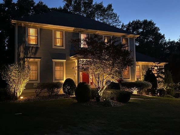 8 James Ave, Middleton MA 01949