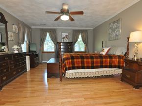 8 James Ave, Middleton MA 01949