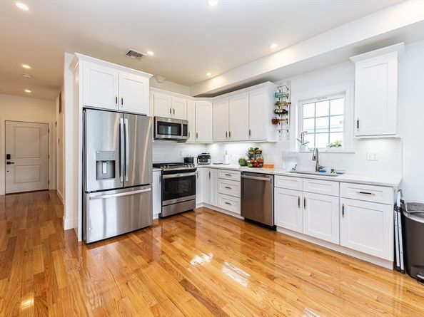 279 Shirley St 2, Winthrop MA 02152