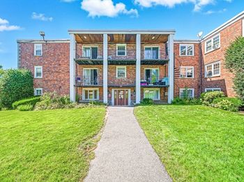 808 Willard St