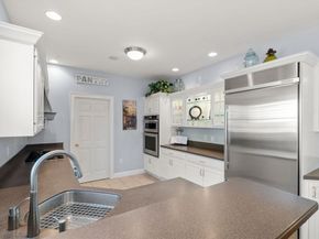 25 Carrolls Ln, Quincy MA 02169