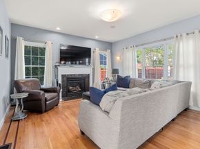 25 Carrolls Ln, Quincy MA 02169