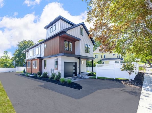 18 Pennsylvania 18, Newton MA 02461