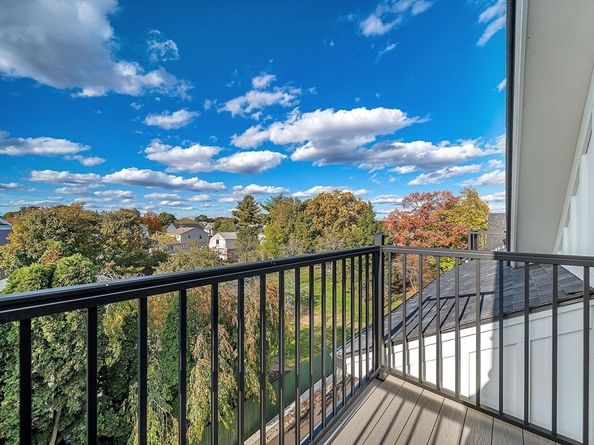 282 Nevada 282, Newton MA 02460