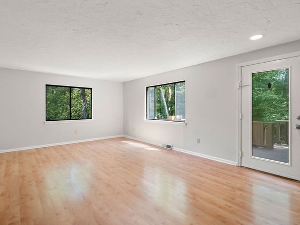 19 Treetop Park 19, Westborough MA 01581