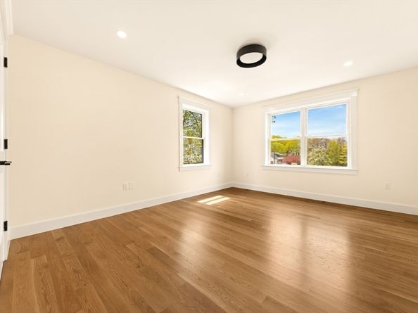 3 Colburn St, Gloucester MA 01930