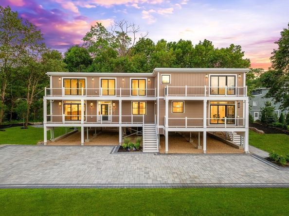3 Colburn St, Gloucester MA 01930