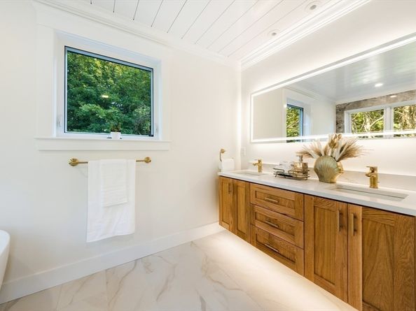 3 Colburn St, Gloucester MA 01930