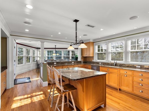 12 Stones Throw, Plymouth MA 02360