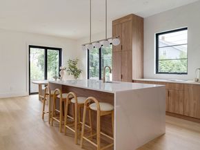 3 Ashmont Ave, Newton MA 02458