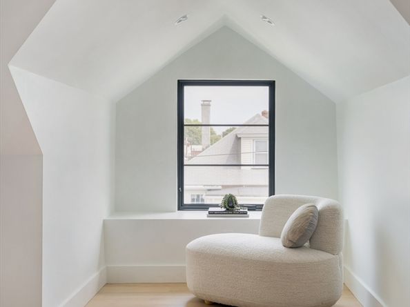 3 Ashmont Ave, Newton MA 02458