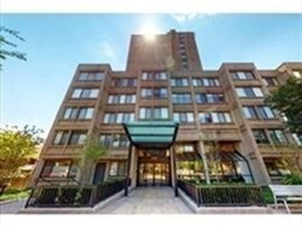 1731 Beacon St 1502, Brookline MA 02445