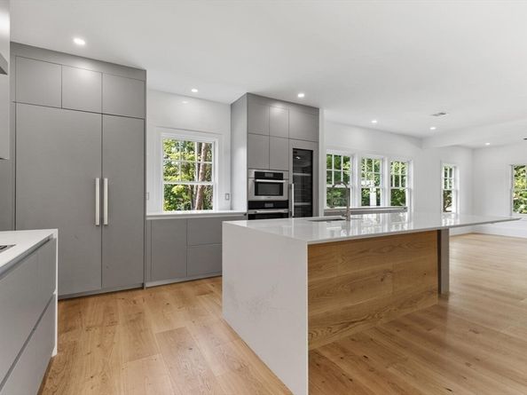 2 Effie Place, Lexington MA 02421