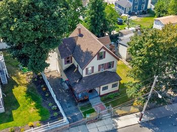 44 Evans St
