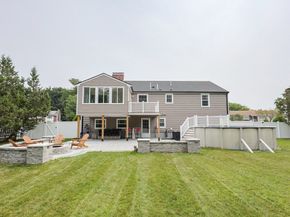 10 Arrowhead Dr, Saugus MA 01906