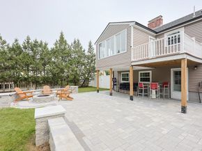 10 Arrowhead Dr, Saugus MA 01906