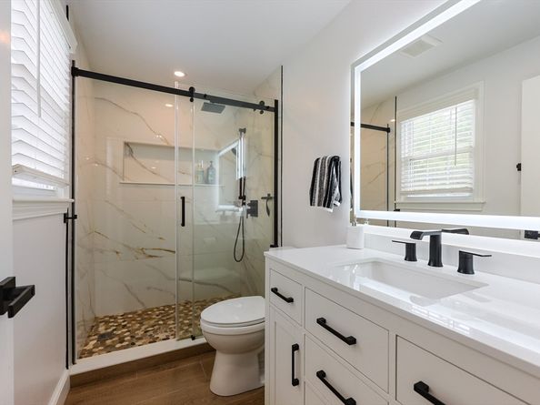 10 Arrowhead Dr, Saugus MA 01906