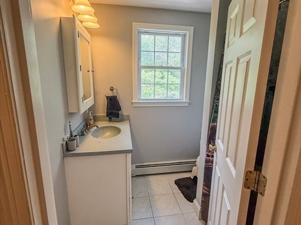 41 Bushnell, Sturbridge MA 01566