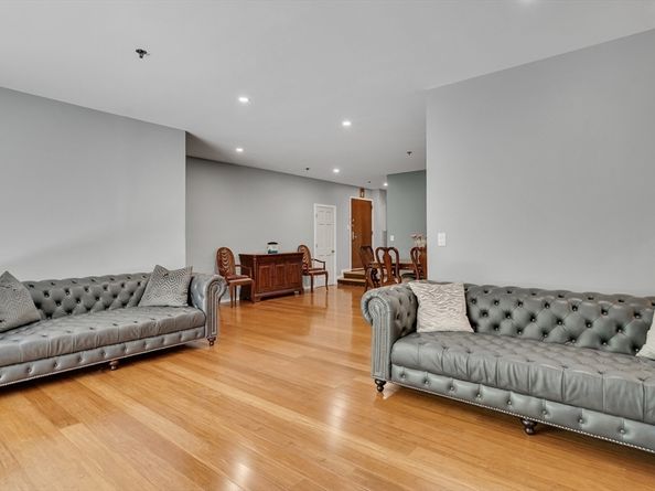 1265 Beacon 601, Brookline MA 02446