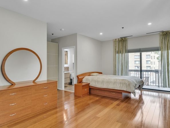 1265 Beacon 601, Brookline MA 02446