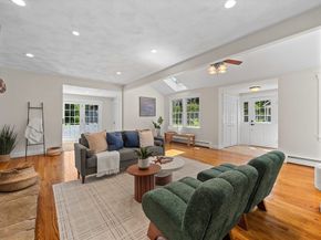 10 Scroxton Dr, Billerica MA 01821