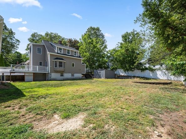 10 Scroxton Dr, Billerica MA 01821