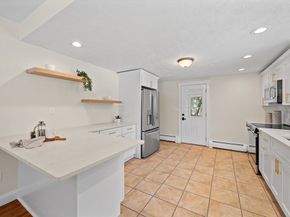 10 Scroxton Dr, Billerica MA 01821
