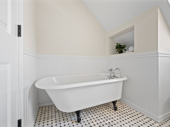 10 Scroxton Dr, Billerica MA 01821