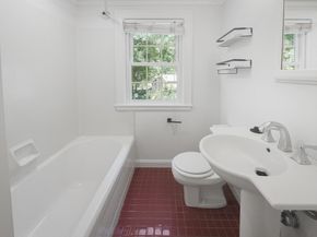 337 Edgell Rd, Framingham MA 01701
