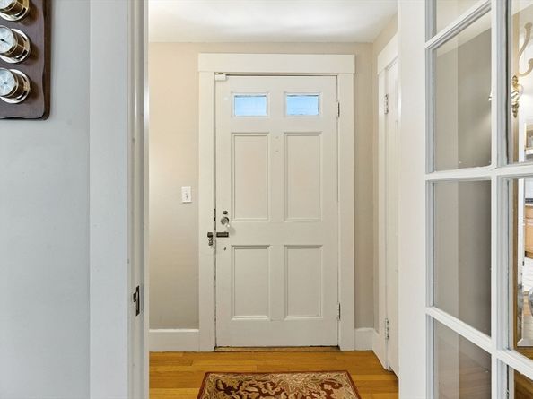 234 Pleasant St, Marblehead MA 01945
