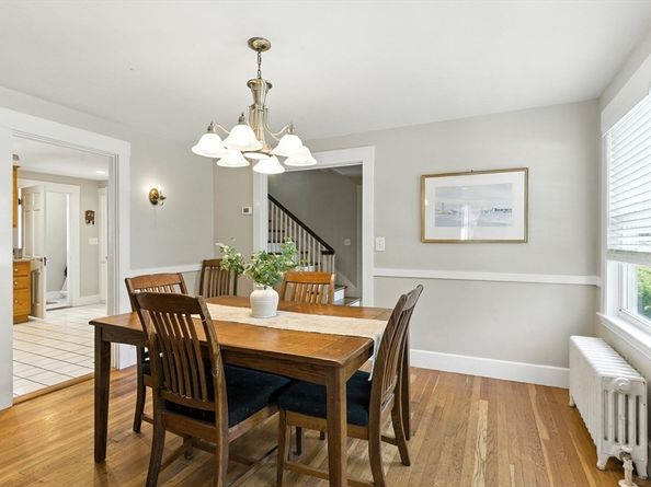 234 Pleasant St, Marblehead MA 01945