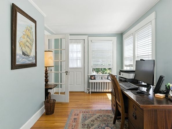 234 Pleasant St, Marblehead MA 01945