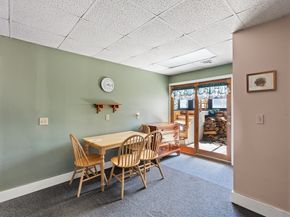 170 Dexter Ln, Rochester MA 02770