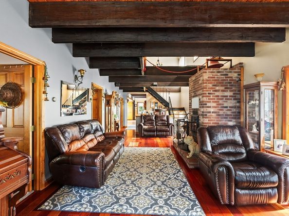 170 Dexter Ln, Rochester MA 02770