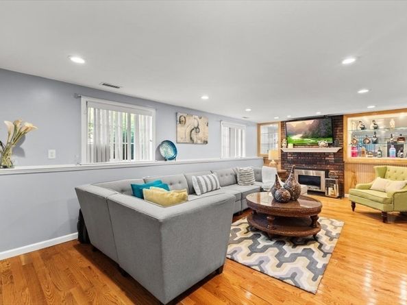 197 Candy Ln, Brockton MA 02301