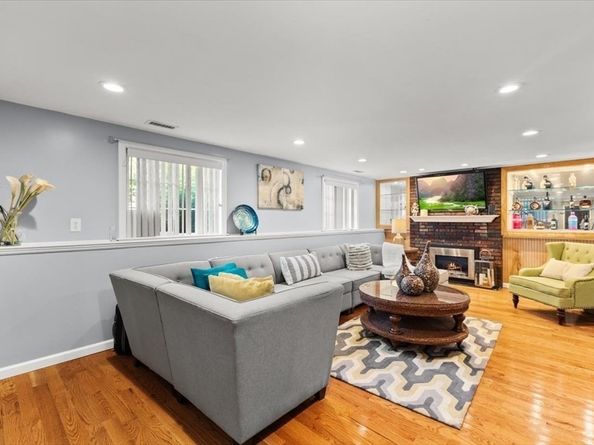 197 Candy Ln, Brockton MA 02301