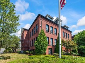 28 Adams St 310, Worcester MA 01604