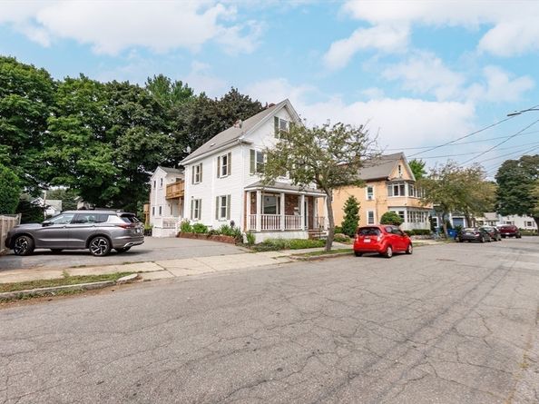6 Avon Ct 2, Wakefield MA 01880